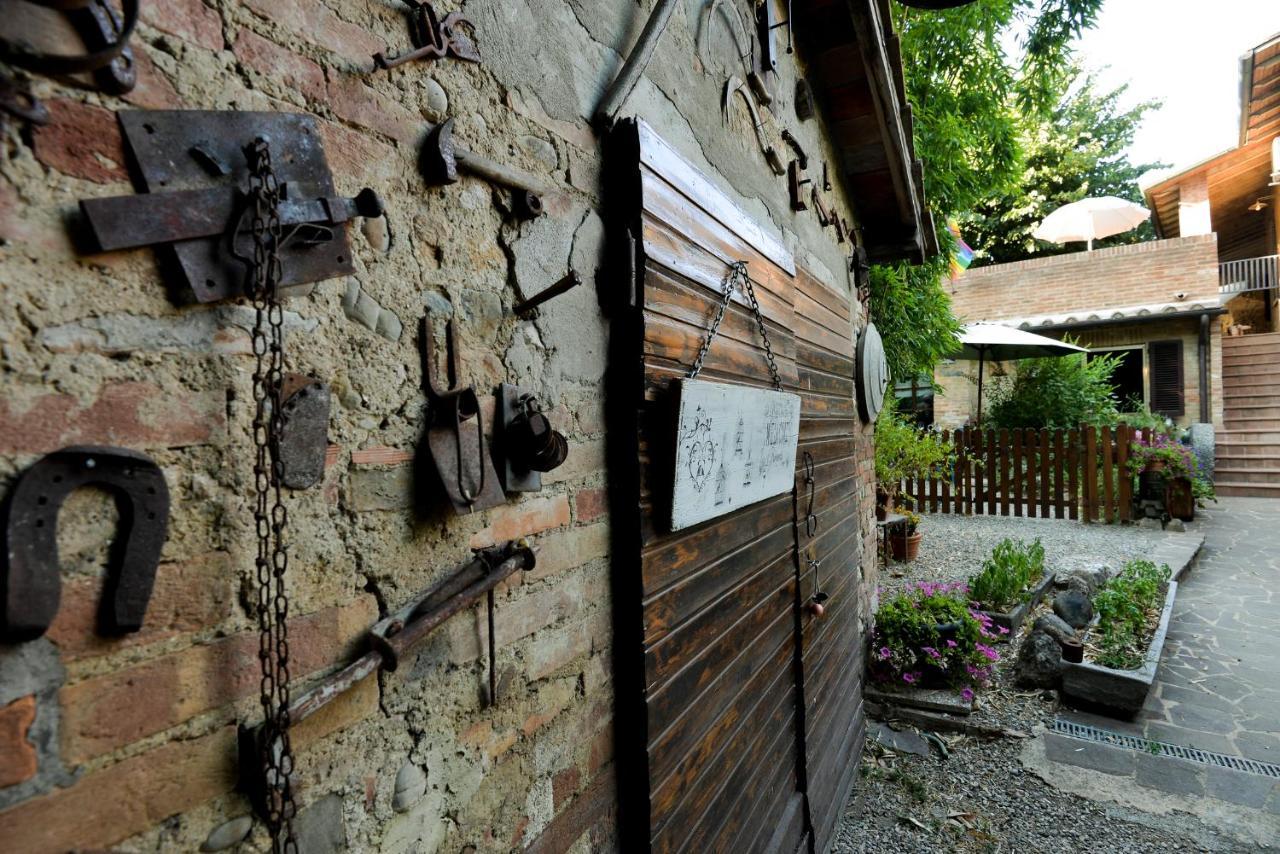 Loft In Antico Mulino Apartment Isola d'Arbia Exterior photo